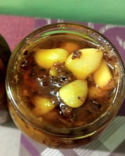 রসুনের আচার