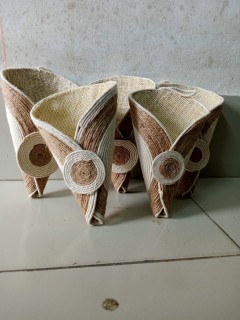 ফুলদানি