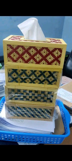 টিস্য বক্স