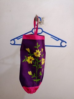 হ্যান্ড এমব্রয়ডারি মোবাইল স্লিং ব্যাগ