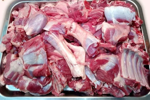 দেশী জাতের ছাগলের মাংস